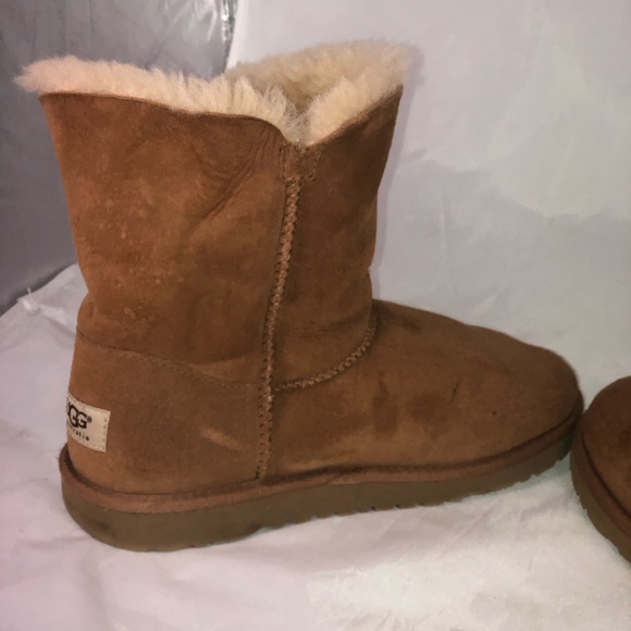UGG Tan Suede Women’s Booties Size 6 - Picture 5 of 11